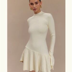 Elegant Cream Long Sleeve Dress